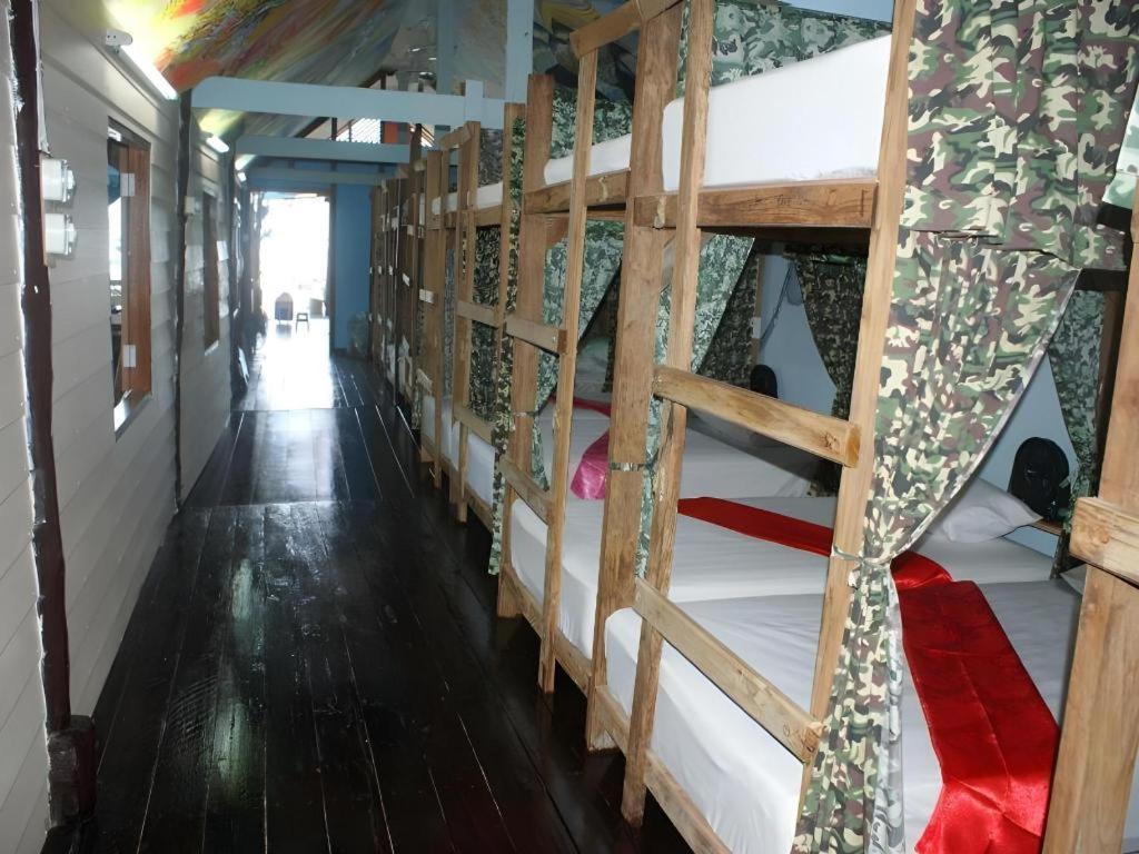 Peacock Hostel Ко-Ланта Экстерьер фото