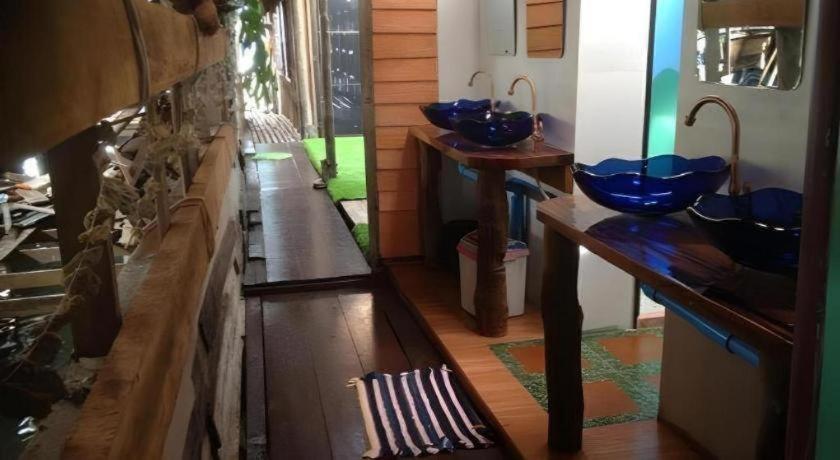 Peacock Hostel Ко-Ланта Экстерьер фото