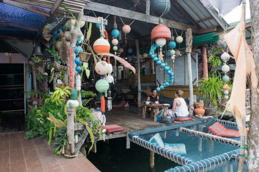 Peacock Hostel Ко-Ланта Экстерьер фото
