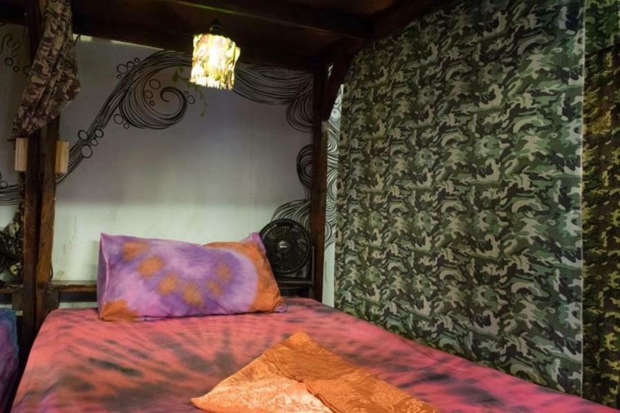 Peacock Hostel Ко-Ланта Экстерьер фото